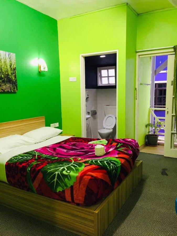 Rose Haven Hotel 金马仑高原 外观 照片